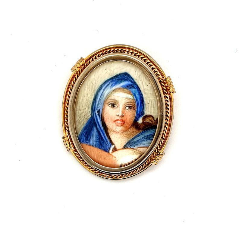 9ct Yellow Gold Ivory Miniture Delphic Sibyl Brooch (31x26mm) (9606)